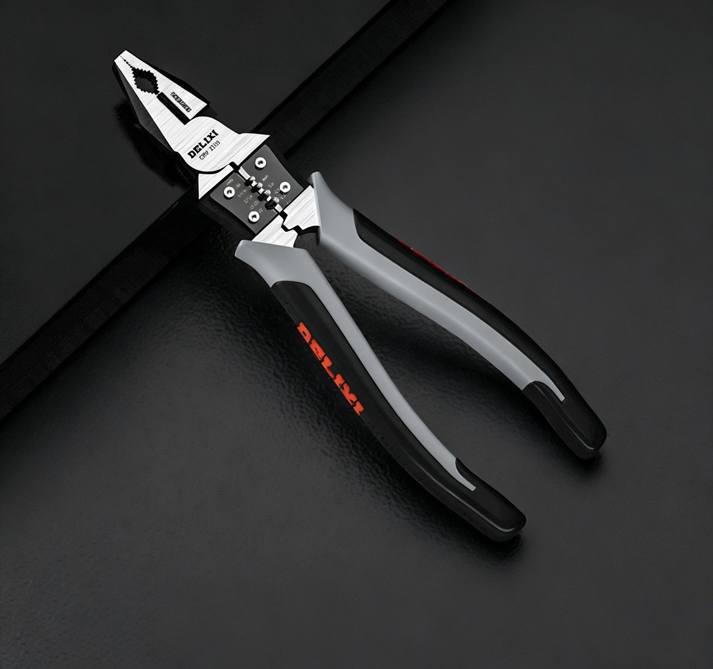 🔧 50% DE RÉDUCTION! ✨ Pince Universelle Multifonctionnelle de Qualité Industrielle - Mâchoies Ajustables avec Revêtement Anti-Dérapant pour une Prise Maximale 🛠️💪